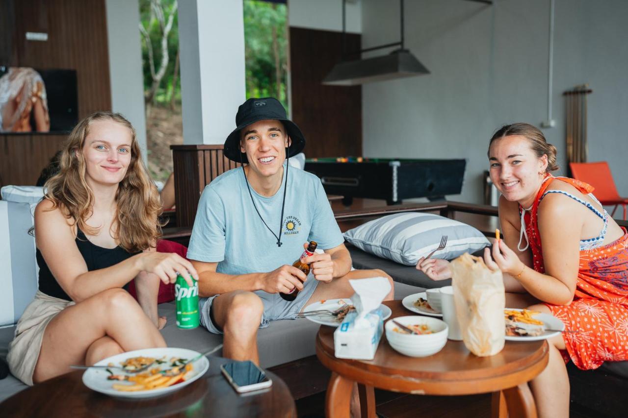 Chill Inn Samui Hostel And Restaurant Koh Samui Ngoại thất bức ảnh